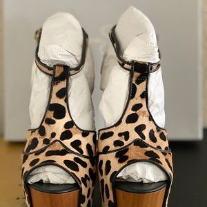 Jessica Simpson brand new suede 7.5 pumps
